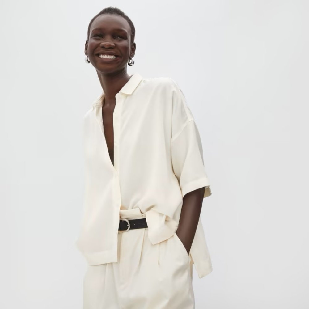 Everlane the drapey square shirt
